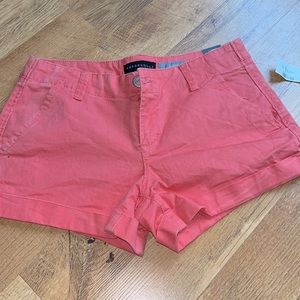 Coral pink shorts size 6 from Aeropostale never worn still has tag